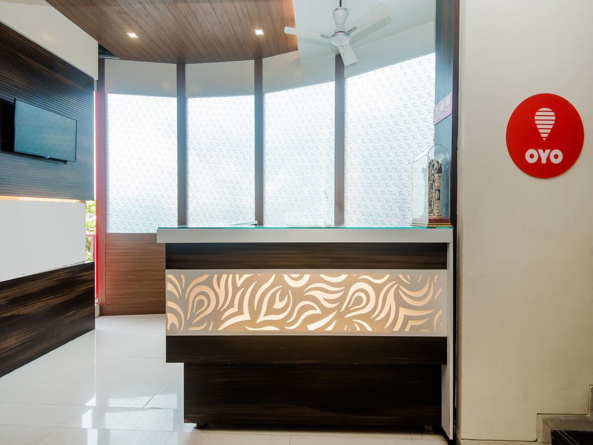 Hotel Sai Comforts Bapane Luaran gambar